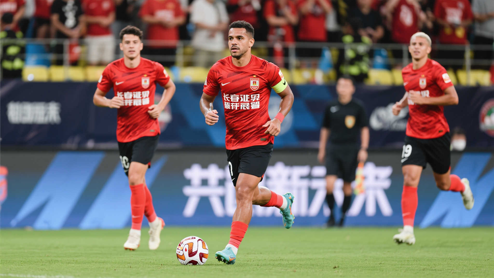 三、未来展望：新外援能否带来惊喜
对于长春亚泰来