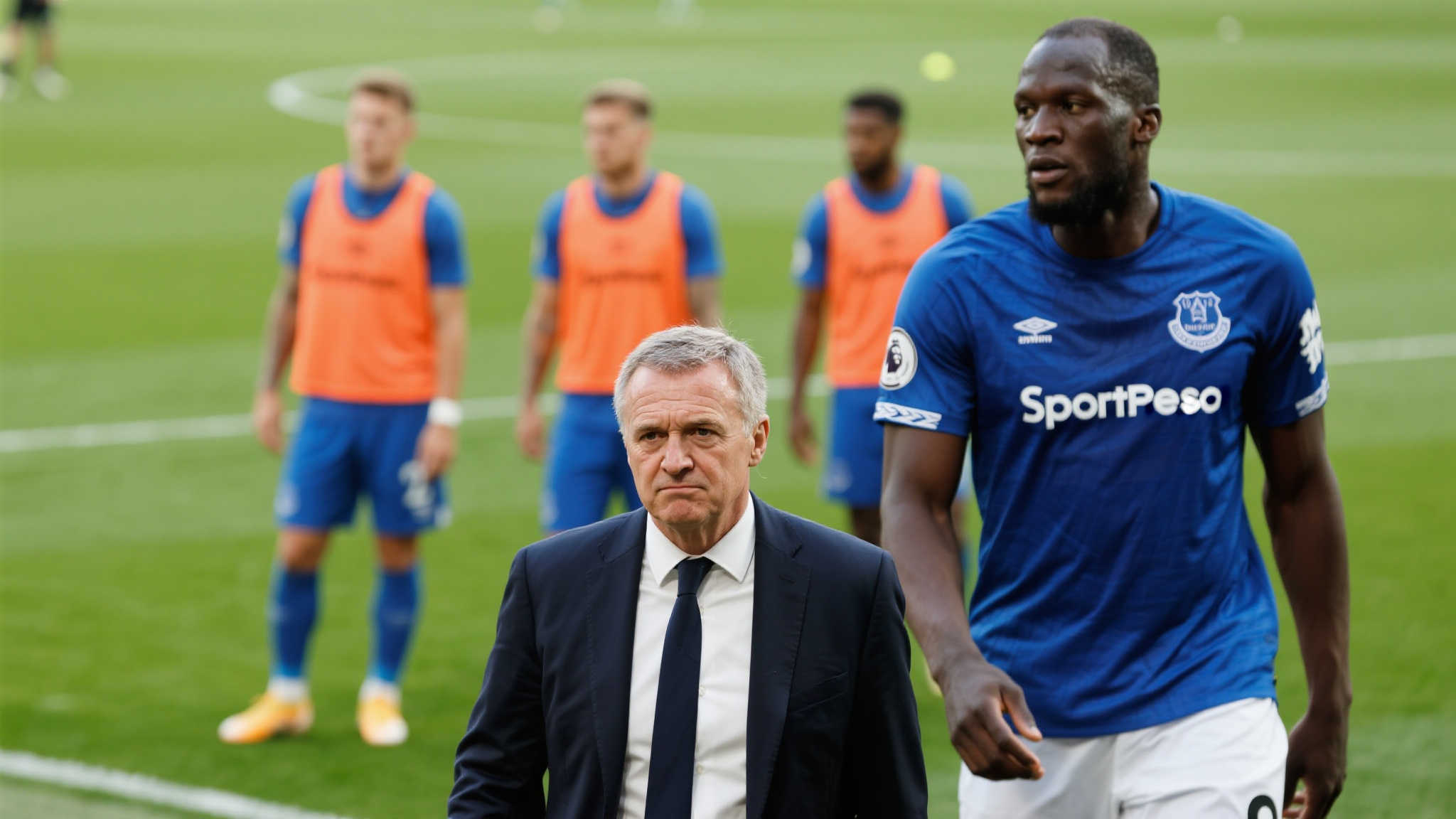 本月初宣布辞去职务决定虽令人想叹息，不过塞翁失马焉